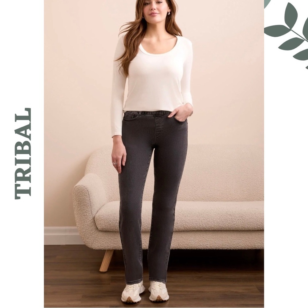 Tribal Sophia Pull On Straight Jeans Extra Small 31” NWT